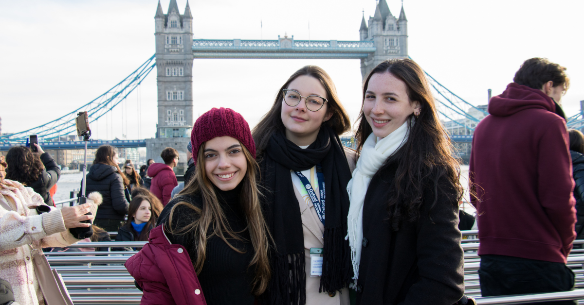 Learn English in London - Oxford International English School
